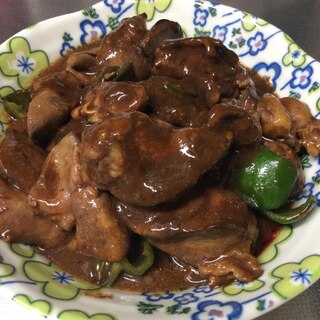 赤味噌とすき焼きのタレで鶏肝のこってり甘辛煮